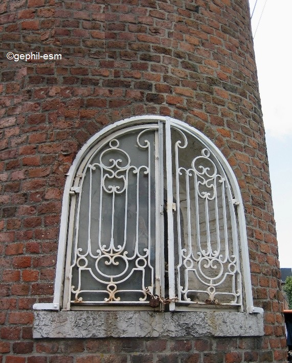 Potale Murale de la vierge