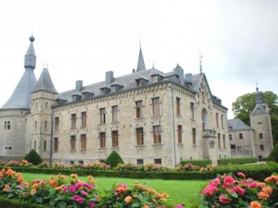 chateau