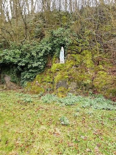 Grotte Notre Dame de Lourde  Samart