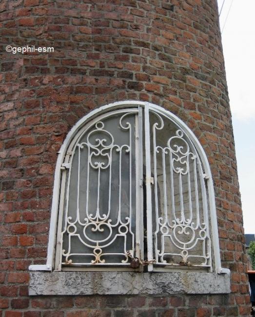 Potale Murale de la vierge